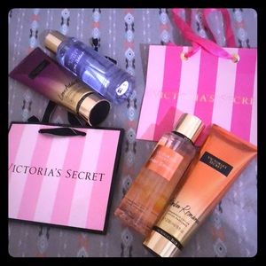 Victoria 2pc Amber Romance lotion and mist only